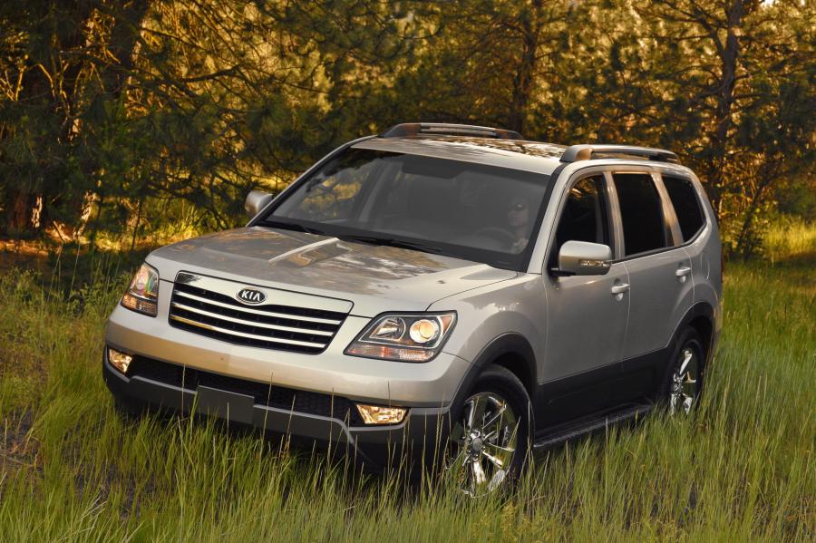  Kia Borrego 2009 года  (фото 268 из 345)